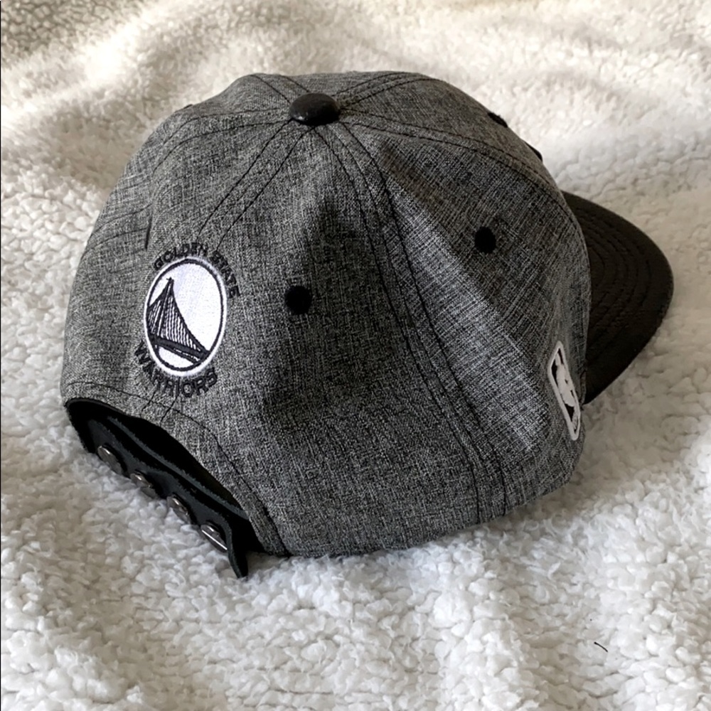 SOLD🌟NBA Warriors Cap - Picture 2 of 5
